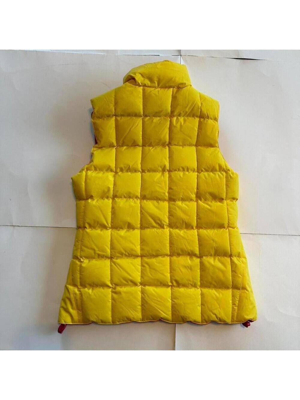 Yellow puffer Vest- size medium - Picture 4 of 6